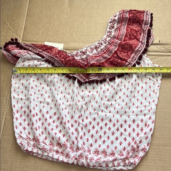 living doll Red and White Asymmetrical Ruffled Blouse - Picture 4 of 10